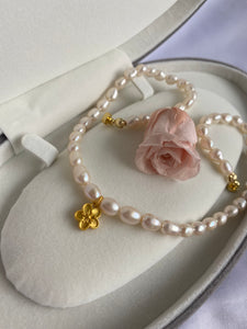 Sakura Pearly Necklace